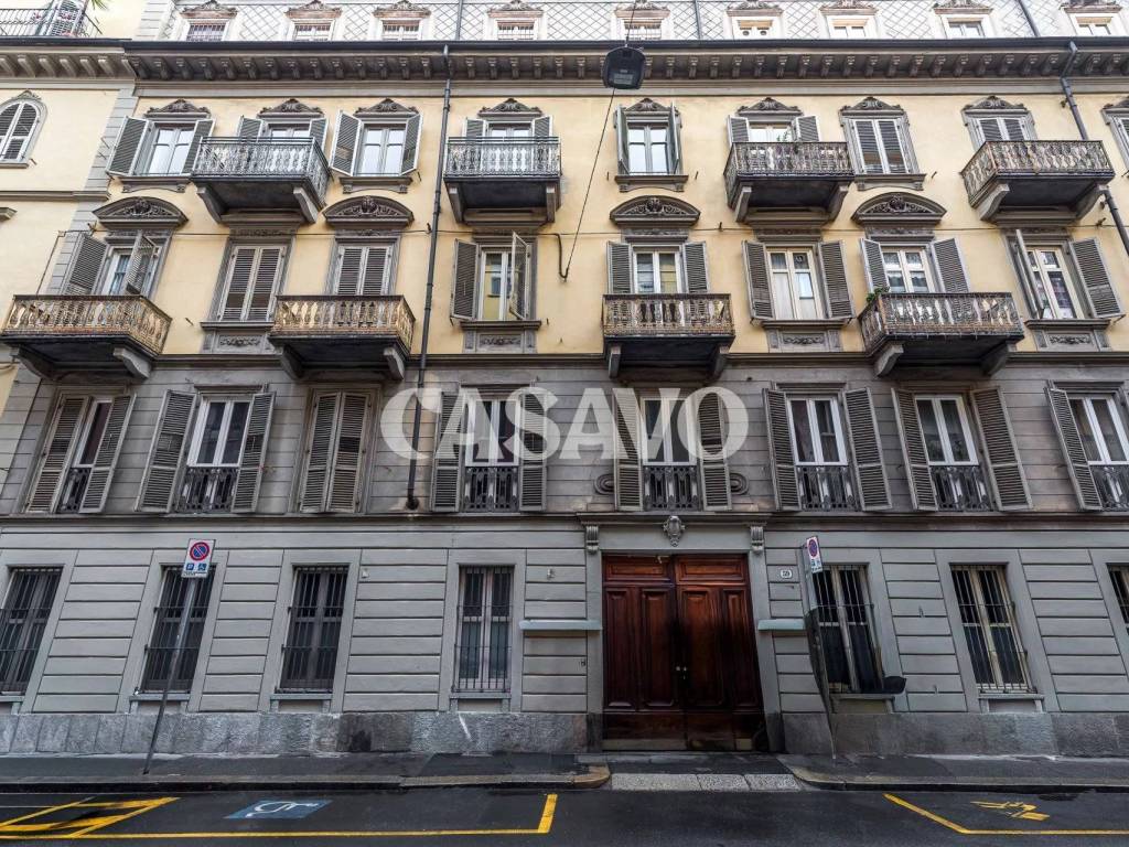 appartamento in vendita a Torino in zona San Salvario