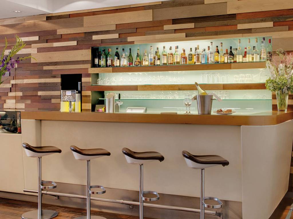 negozio in vendita a Jesolo in zona Lido