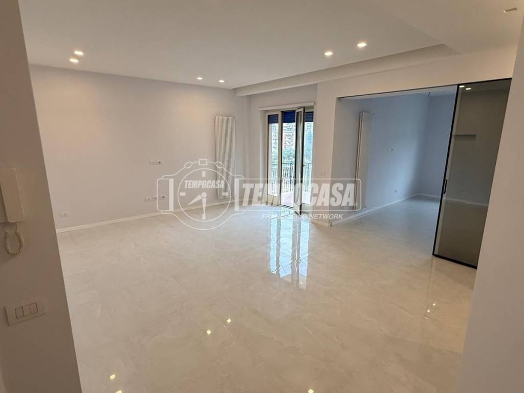 appartamento in vendita a Napoli in zona Fuorigrotta