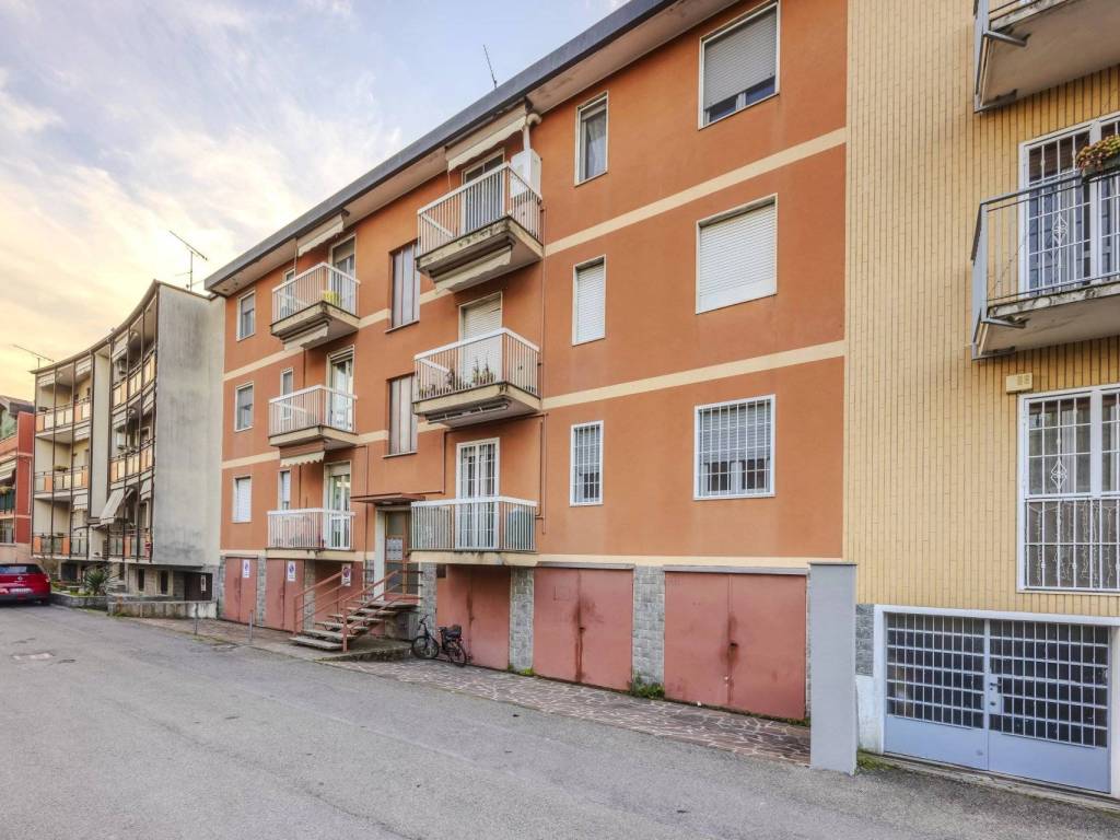 appartamento in vendita a Bollate in zona Castellazzo