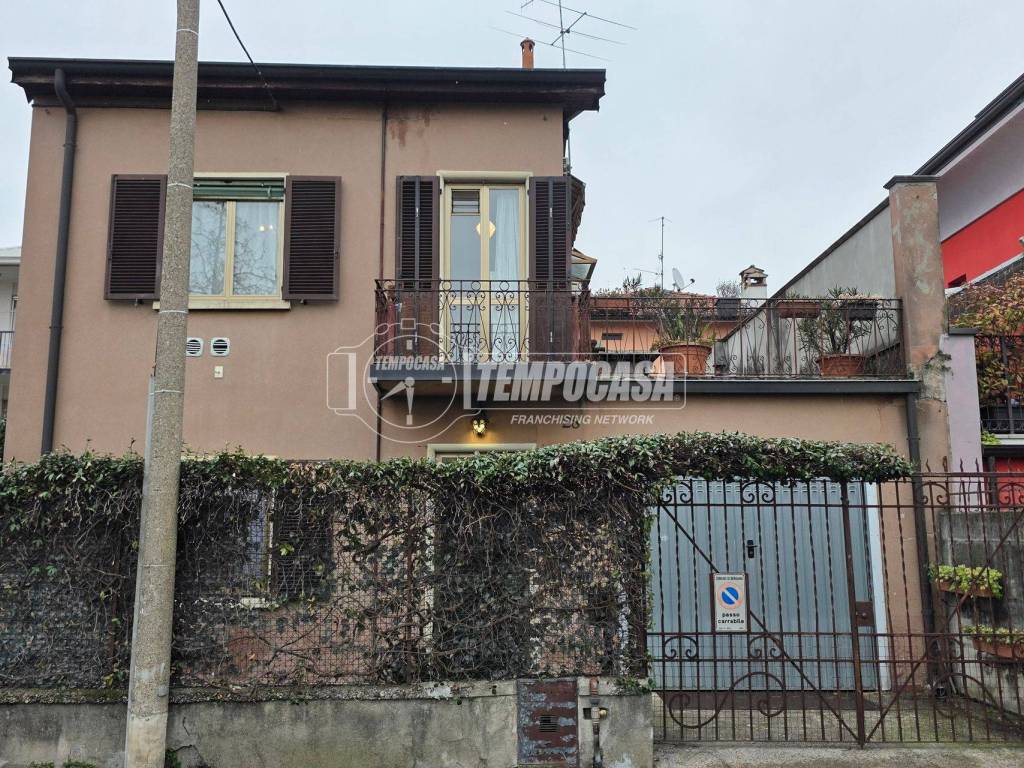 appartamento in vendita a Bergamo in zona Borgo Santa Caterina