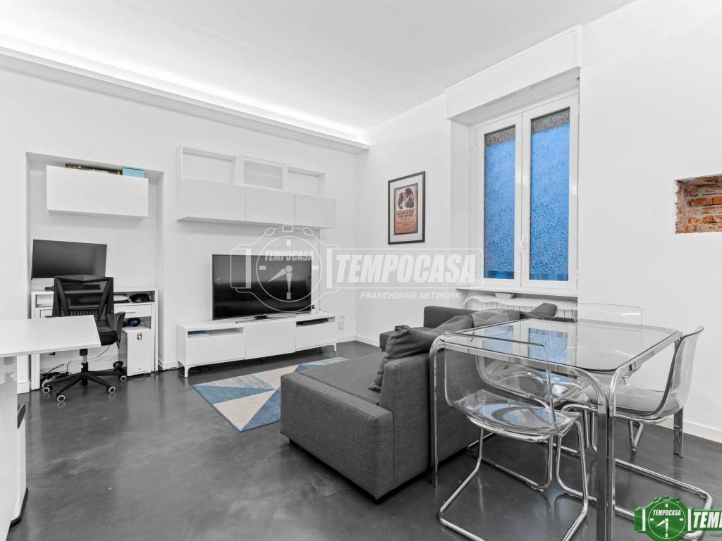 appartamento in vendita a Milano in zona Porta Nuova