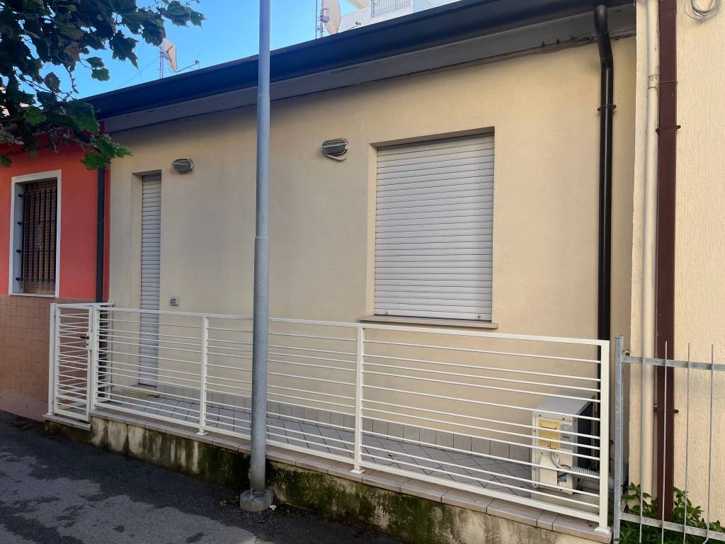 immagine annuncio 2 di 4