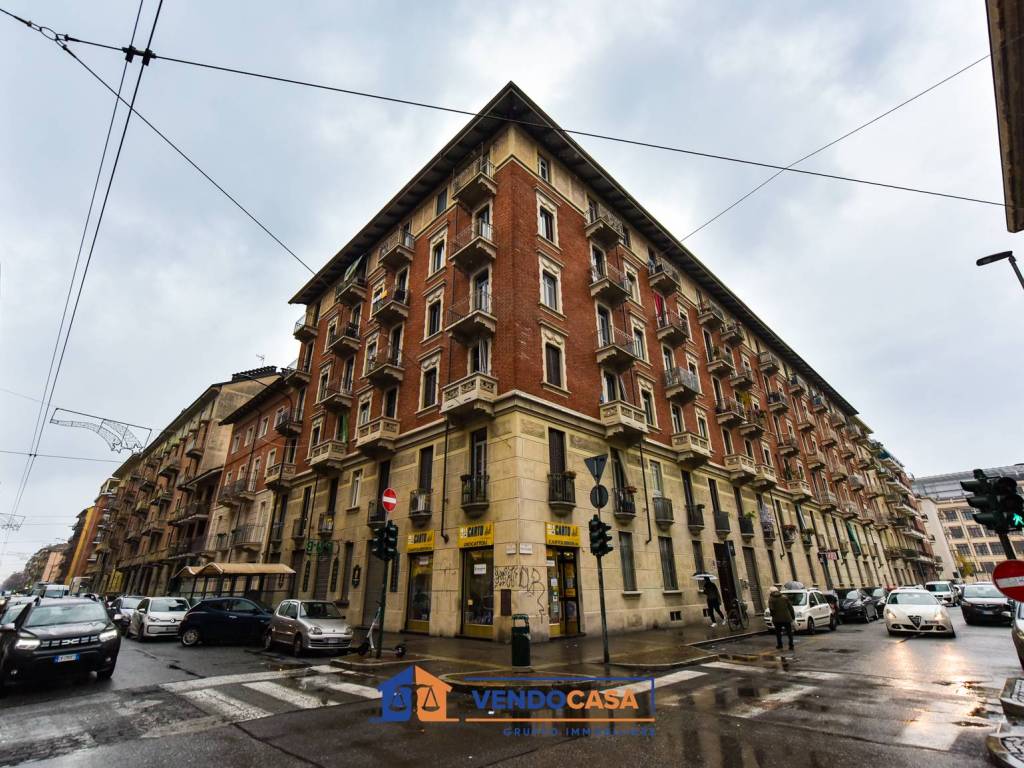 appartamento in vendita a Torino in zona Millefonti