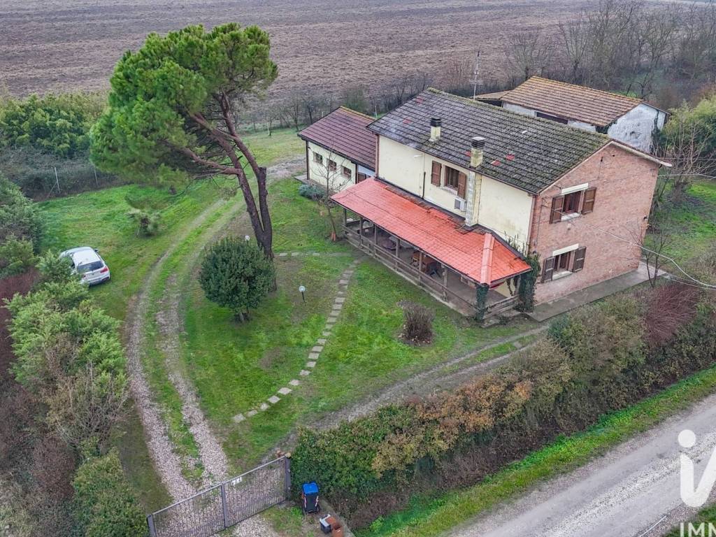 casa indipendente in vendita a Portomaggiore in zona Quartiere