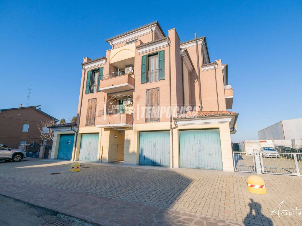 appartamento in vendita a Soliera in zona Limidi