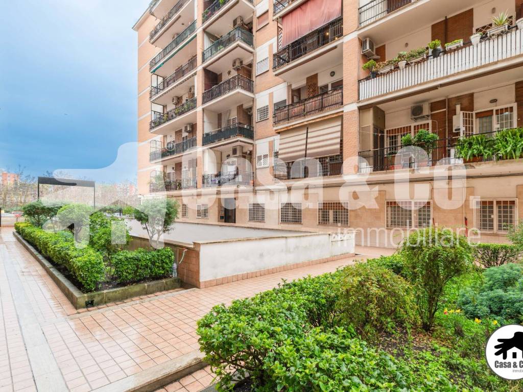appartamento in vendita a Roma in zona Monte Sacro/Talenti