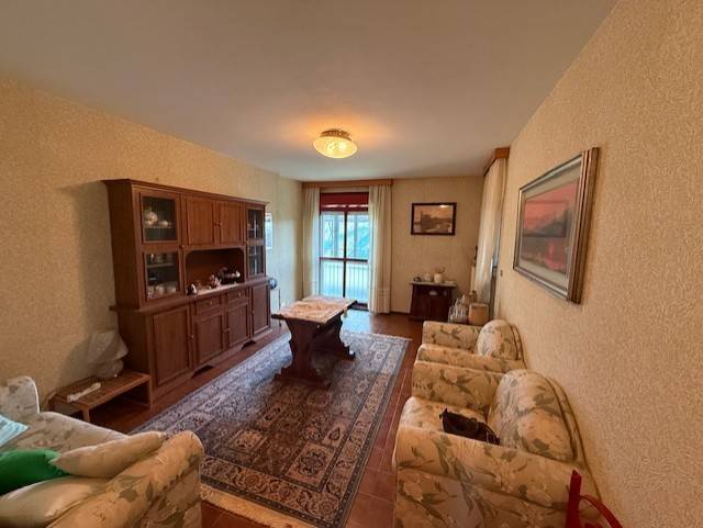 appartamento in vendita a Genova in zona Palmaro / Pra'