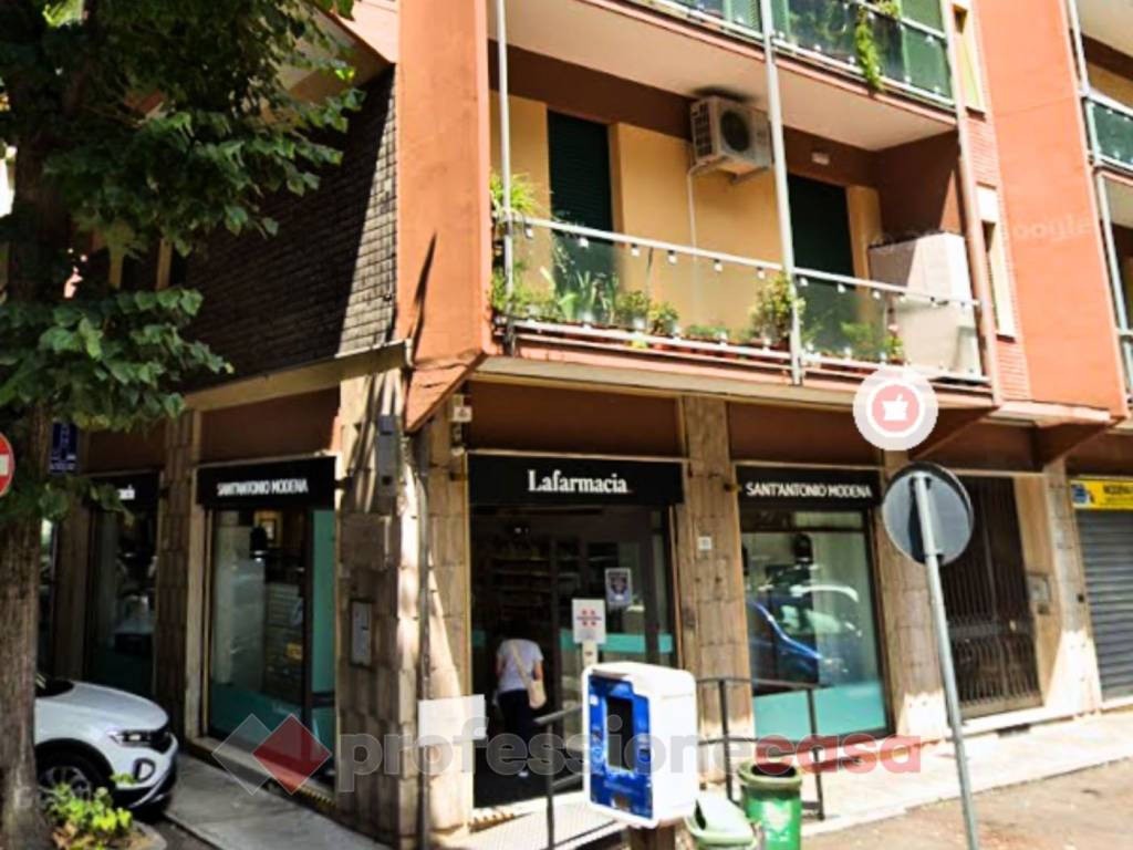 casa indipendente in vendita a Modena in zona Crocetta