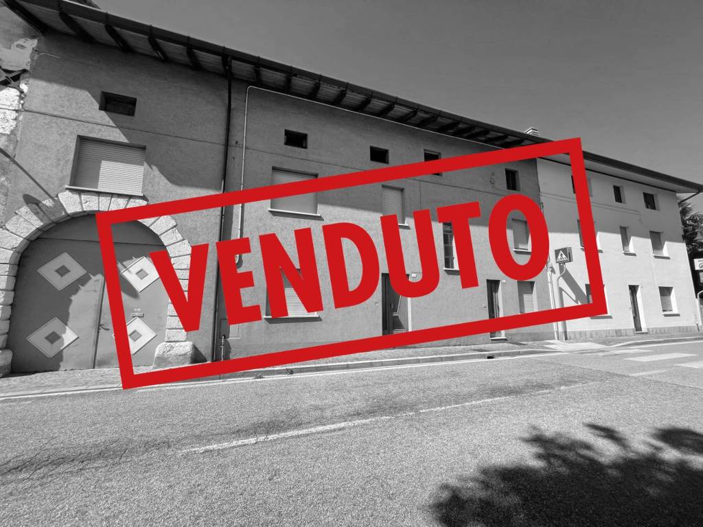 casa indipendente in vendita a Tavagnacco in zona Feletto Umberto