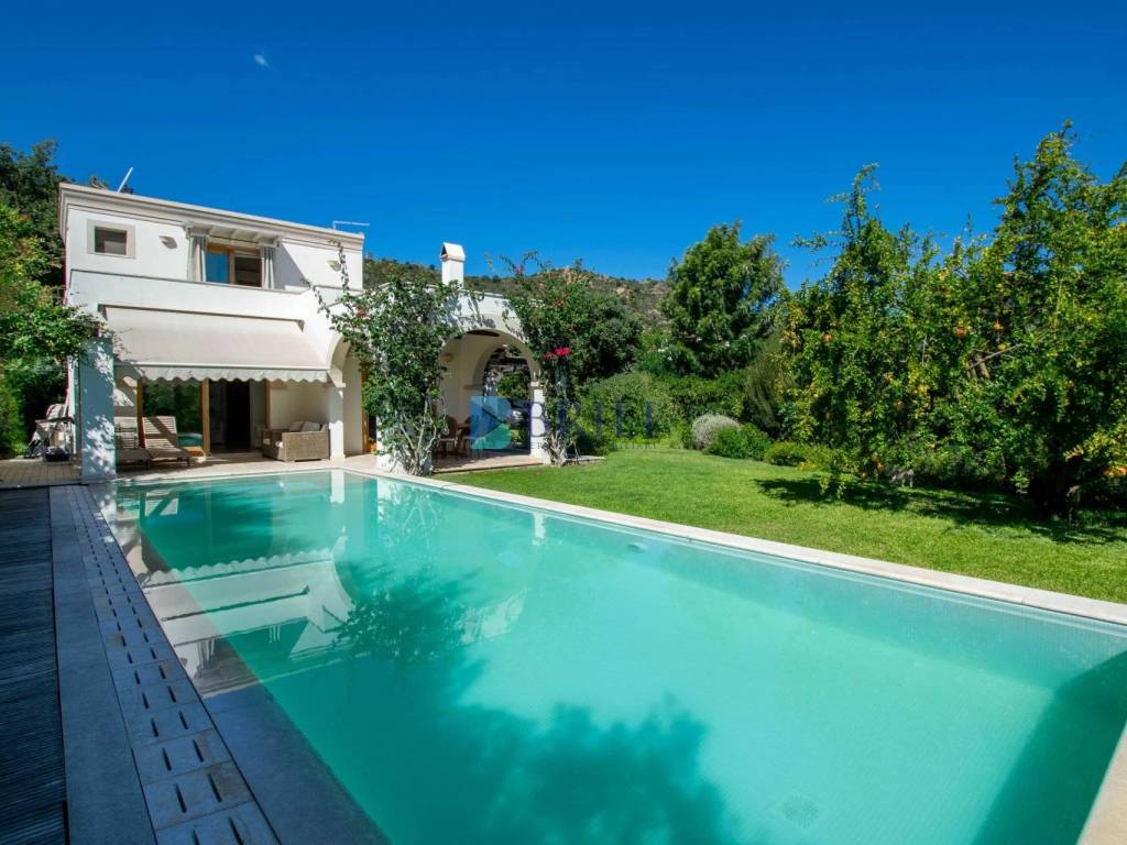 casa indipendente in vendita a Pula