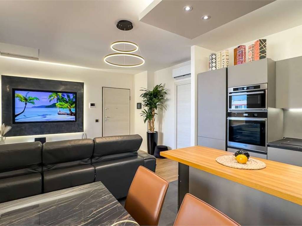 appartamento in vendita a Cagliari in zona Pirri