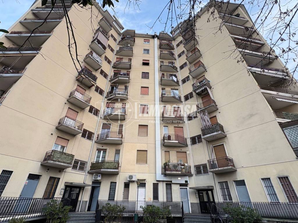 appartamento in vendita a Cologno Monzese in zona San Maurizio al Lambro