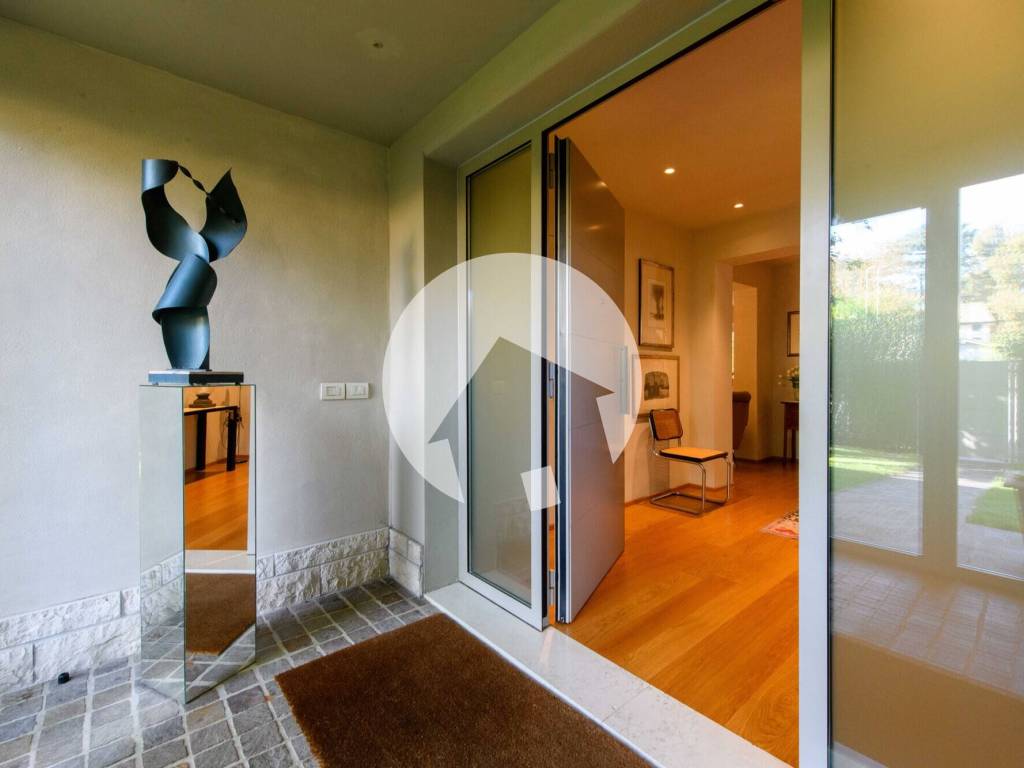 casa indipendente in vendita a Reggio nell'Emilia in zona Città Storica