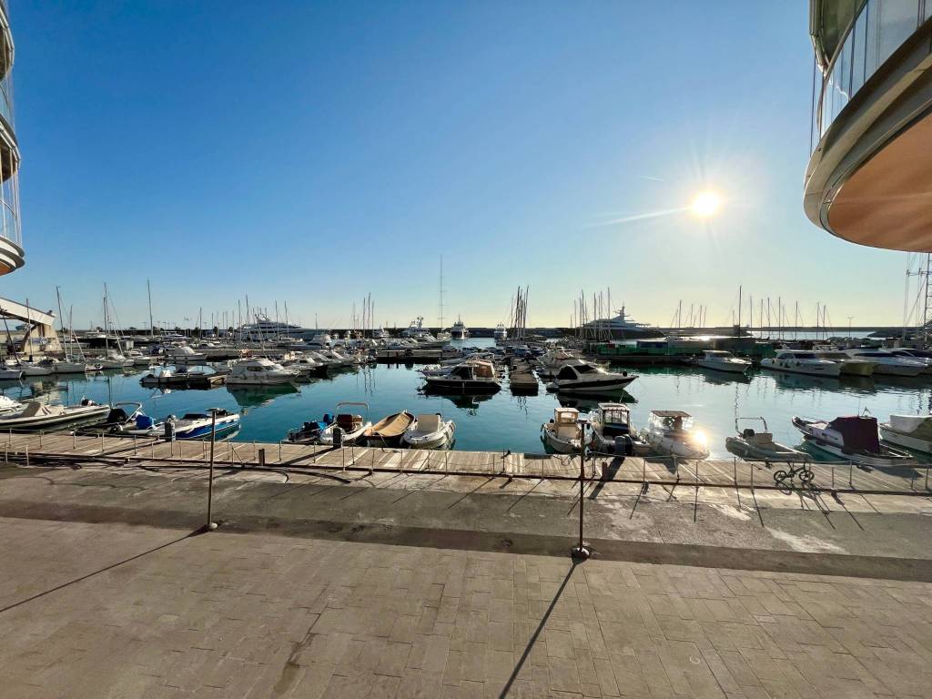 appartamento in affitto a Genova in zona Carignano