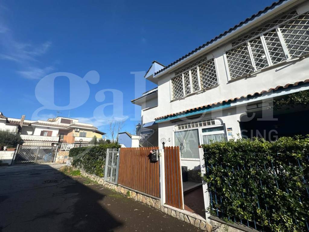 appartamento in vendita ad Ardea in zona Nuova California