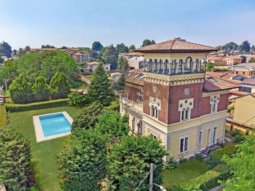 villa in vendita ad Olgiate Olona