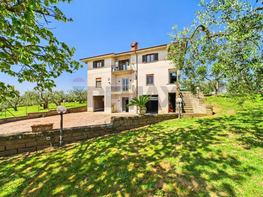 appartamento in vendita a Formello