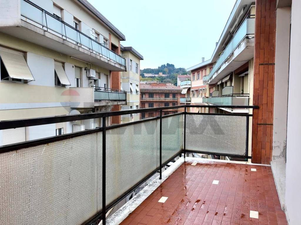 appartamento in vendita ad Ancona in zona Piano San Lazzaro