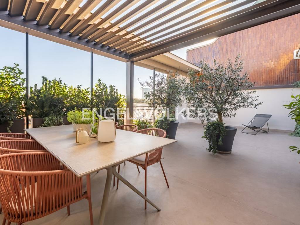 appartamento in vendita a Milano in zona Isola