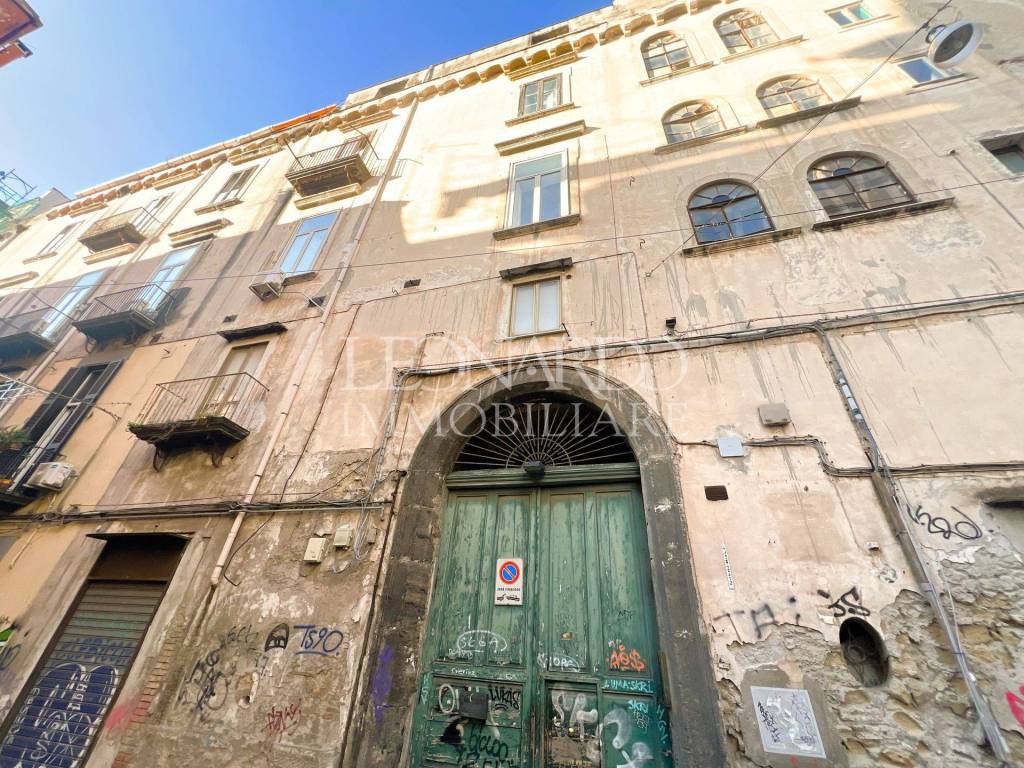 appartamento in vendita a Napoli in zona Stella