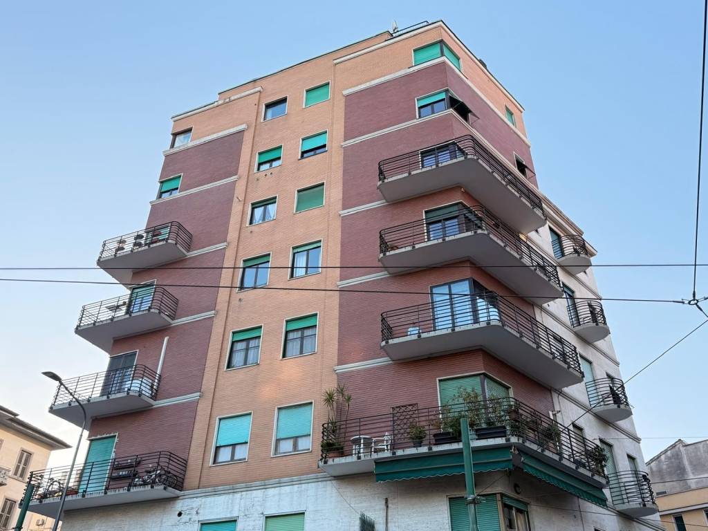 appartamento in vendita a Milano in zona Calvairate