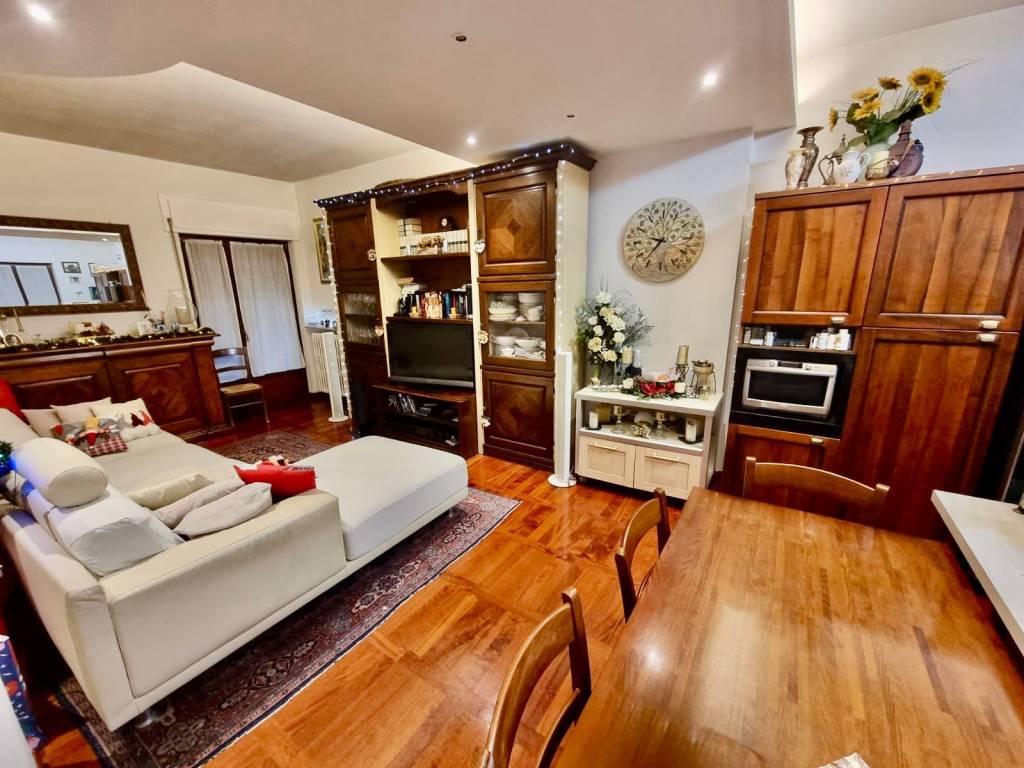 appartamento in vendita a Piacenza in zona Barriera Genova