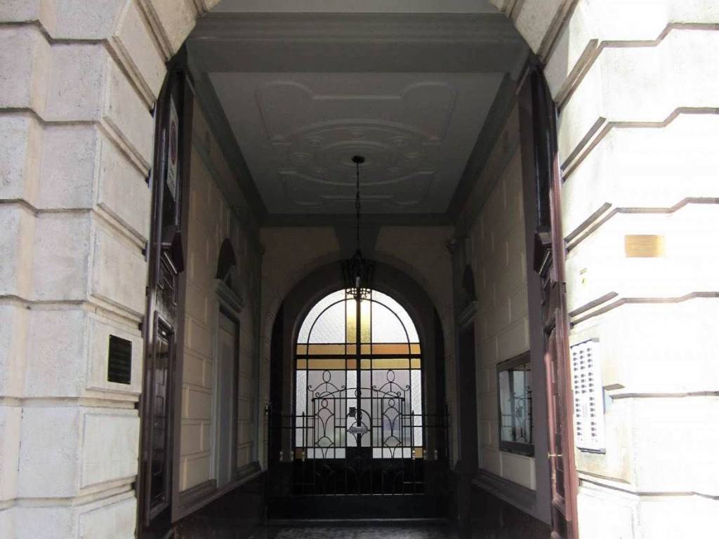 appartamento in affitto a Milano in zona XXII Marzo