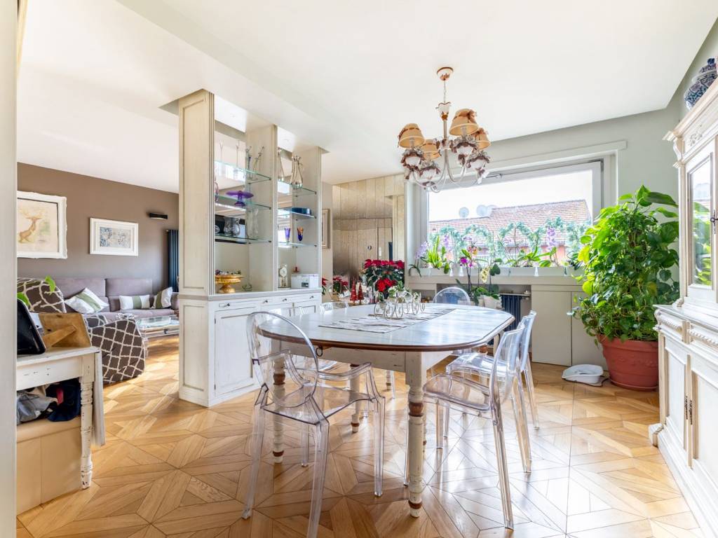 appartamento in vendita a Roma in zona Tor di Quinto