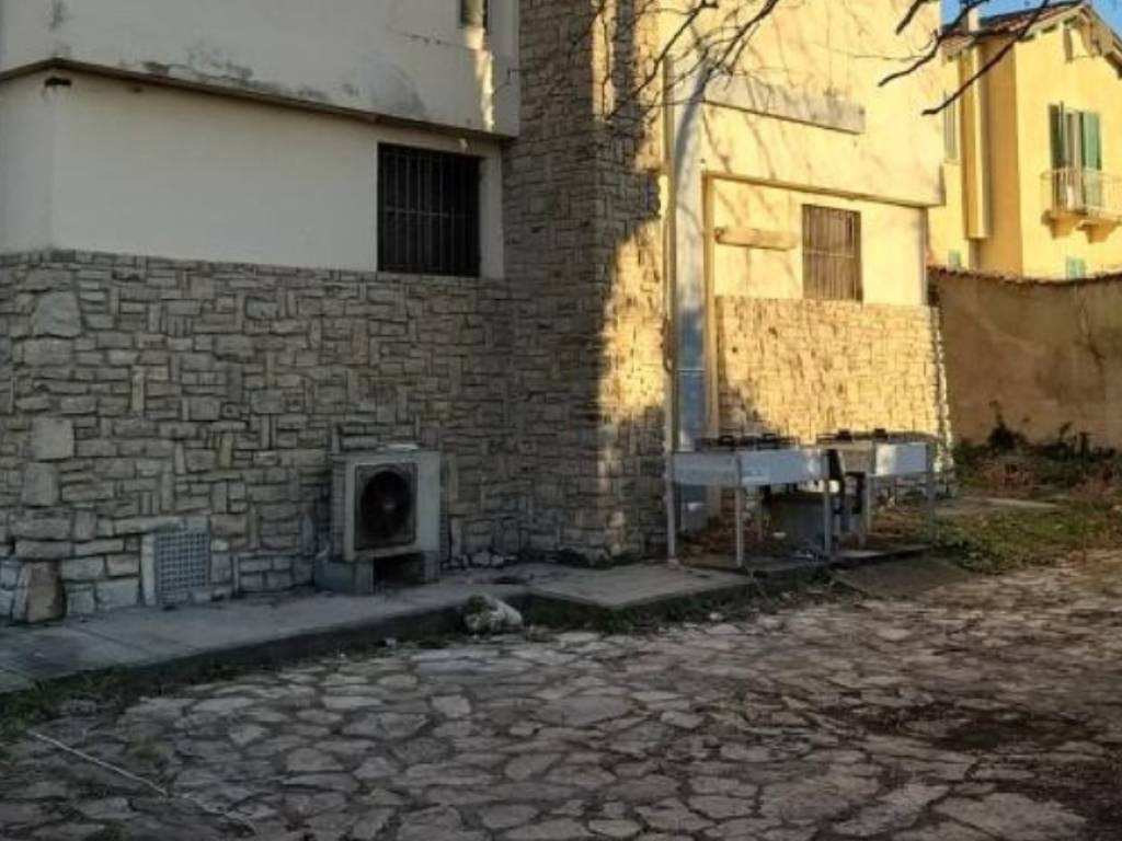 immagine annuncio 2 di 4