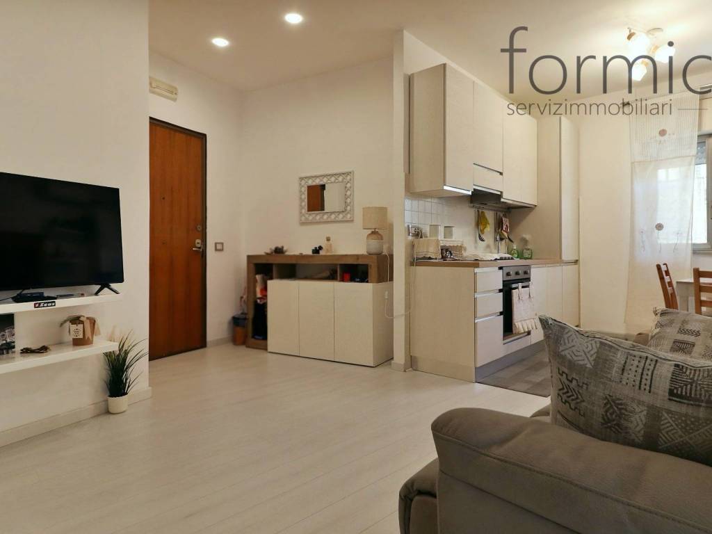 appartamento in vendita a Napoli in zona Bagnoli