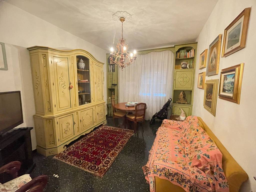 appartamento in vendita a Genova in zona Pegli