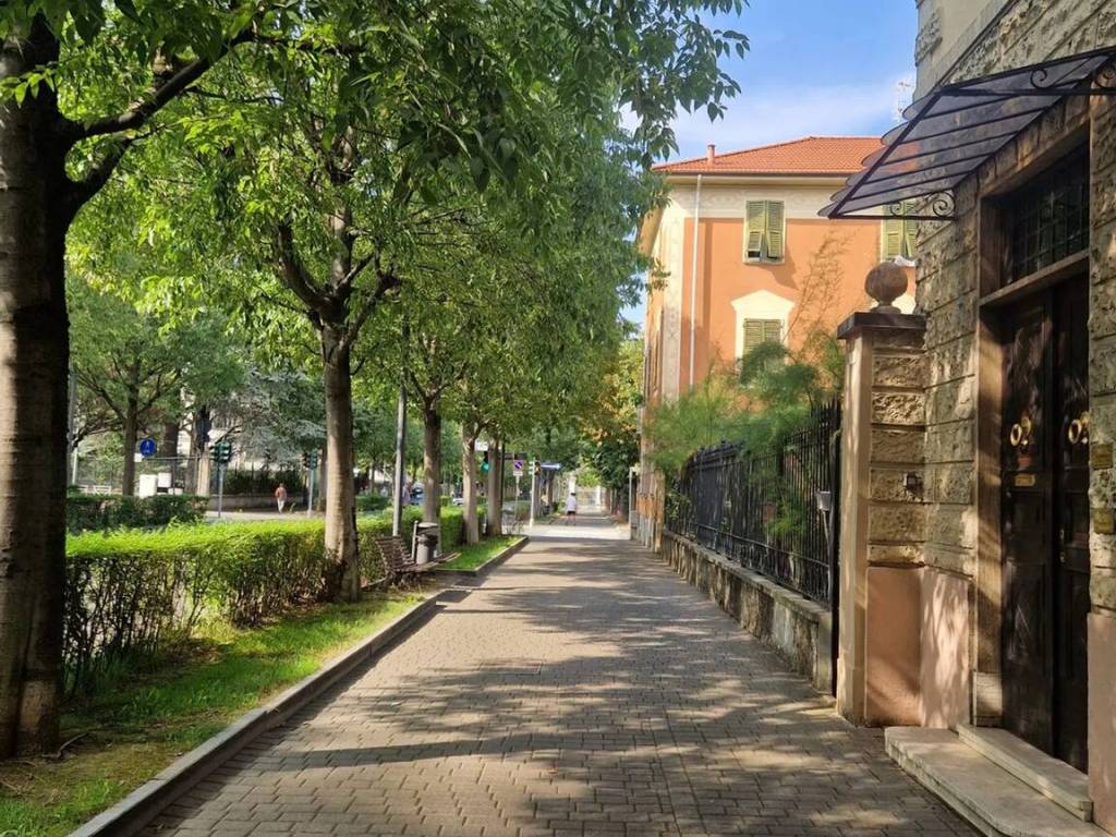 immagine annuncio 2 di 4