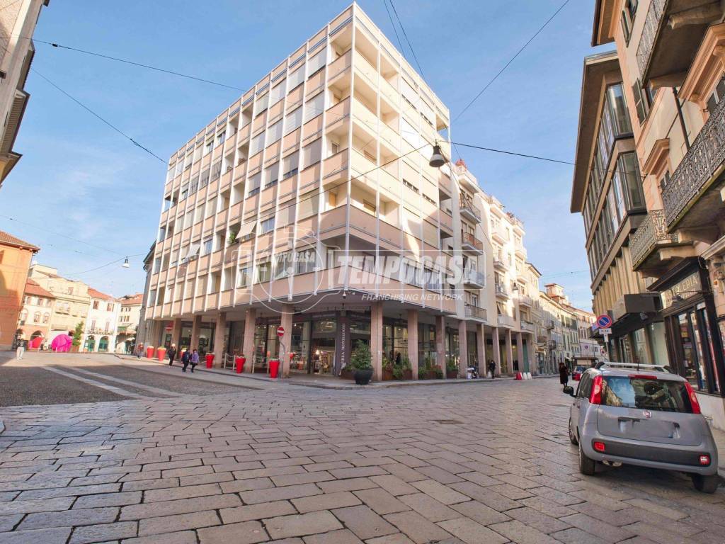 appartamento in vendita a Vercelli in zona Centro Città