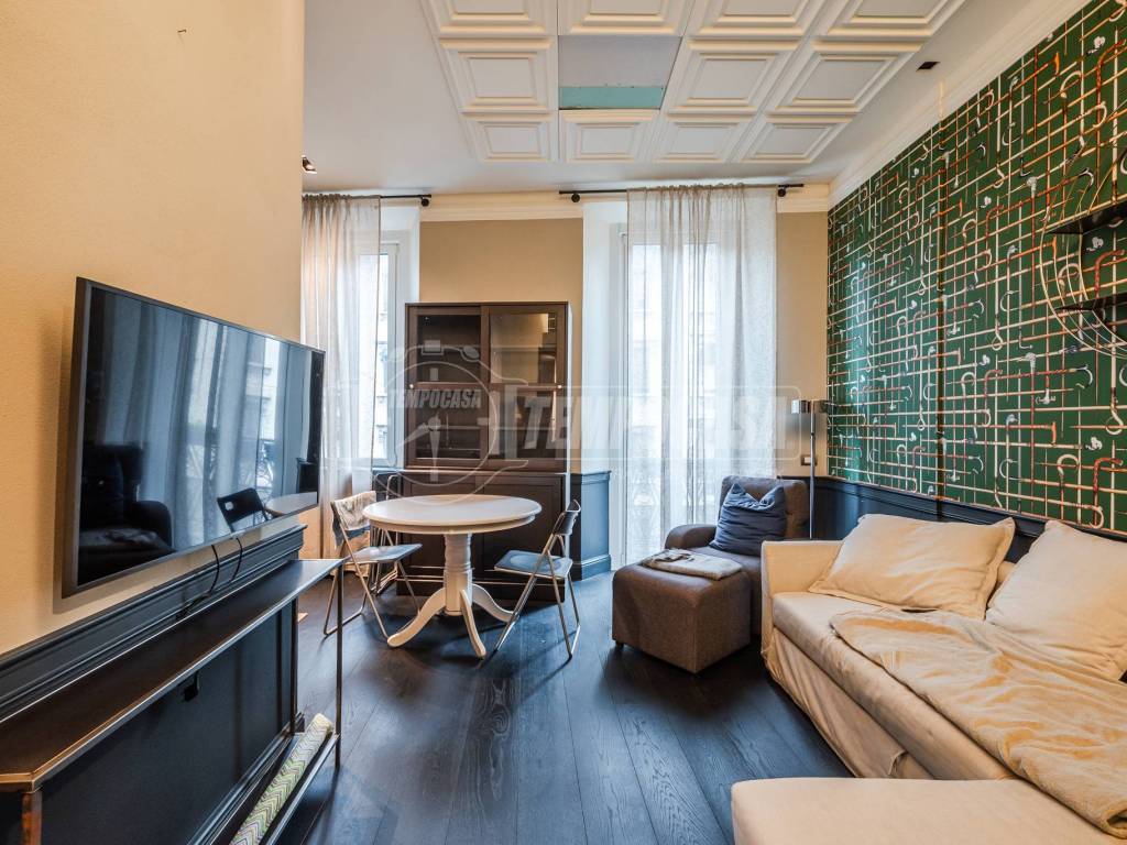 appartamento in vendita a Milano in zona Sant'Ambrogio