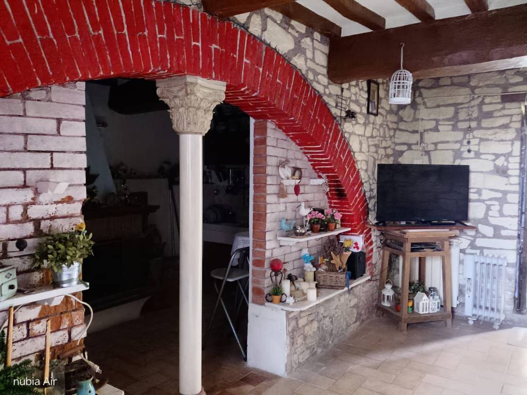 casa indipendente in vendita a Perugia in zona Montelaguardia