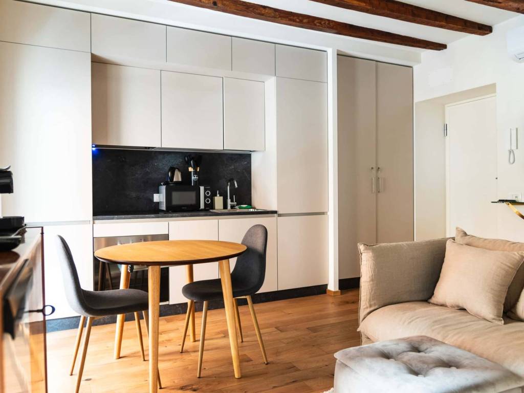 appartamento in affitto a Milano in zona XXII Marzo