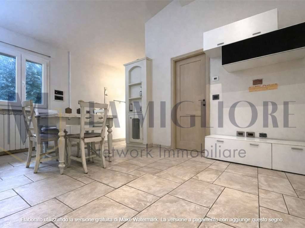 casa indipendente in vendita a Prato in zona Grignano