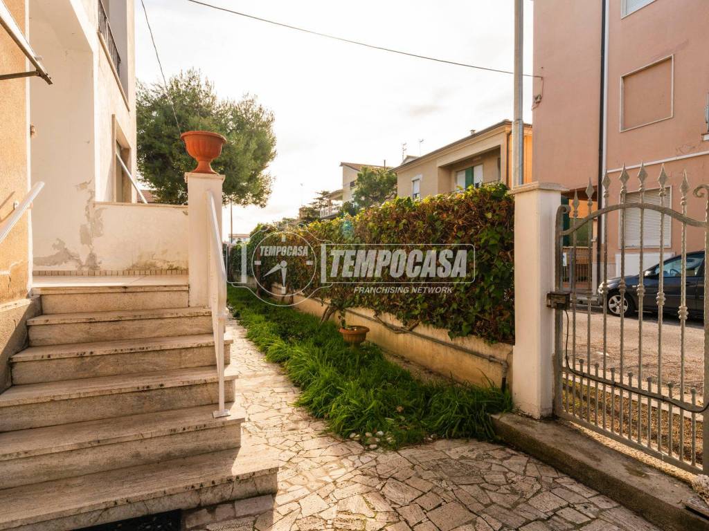 appartamento in vendita a Civitanova Marche in zona Fontespina