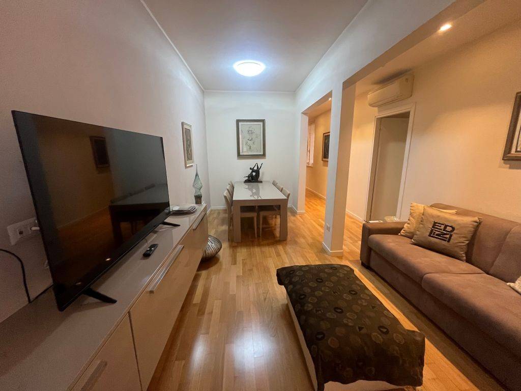 appartamento in vendita a Modena in zona Centro Storico