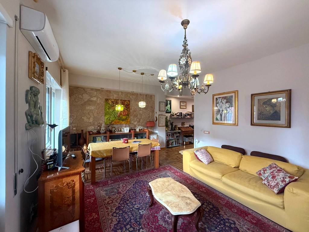 appartamento in vendita a Pomezia