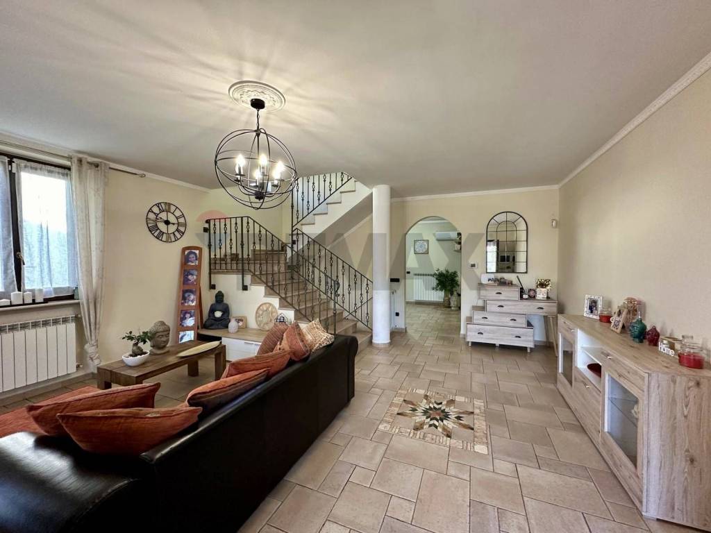 casa indipendente in vendita a Sannazzaro de' Burgondi