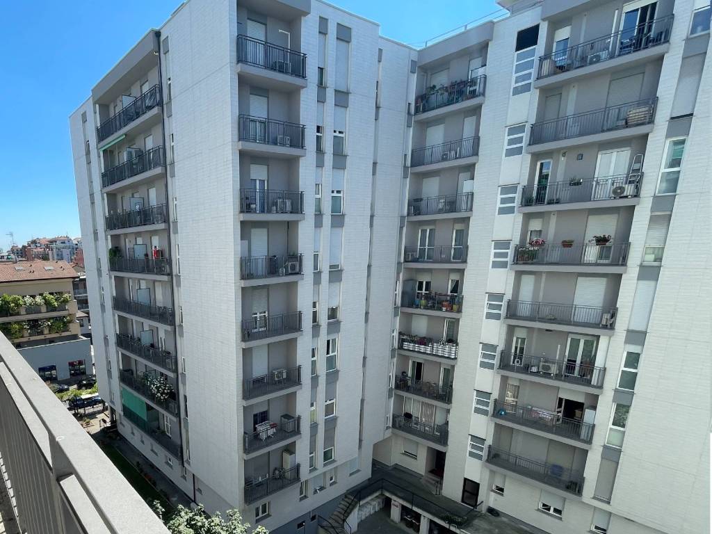 appartamento in vendita a Milano in zona Dergano