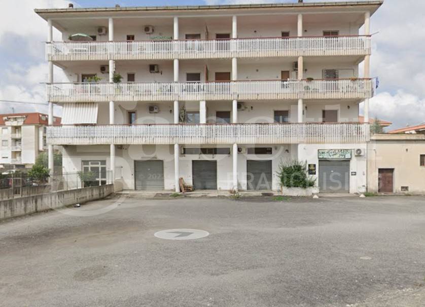 appartamento in vendita a Lamezia Terme in zona Nicastro