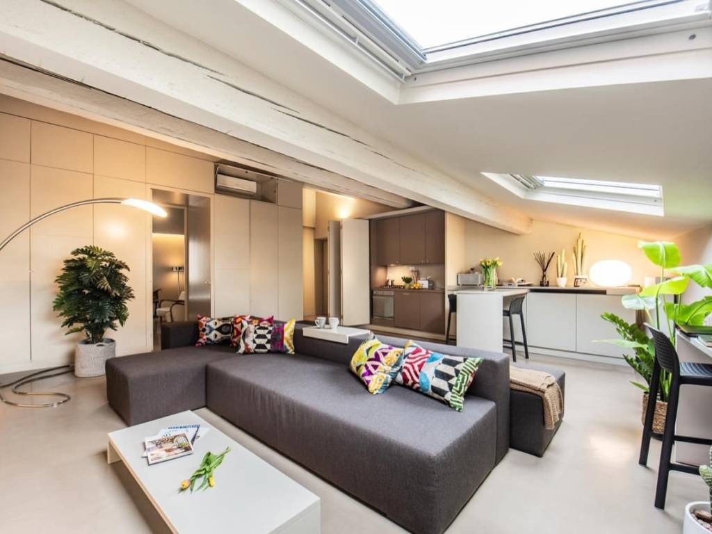 appartamento in vendita a Verona in zona Centro Storico