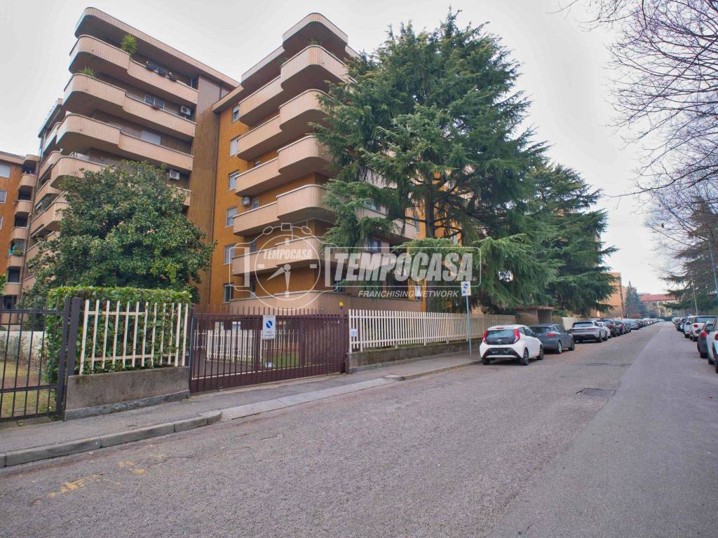 appartamento in vendita a Novara in zona zona Sacro Cuore