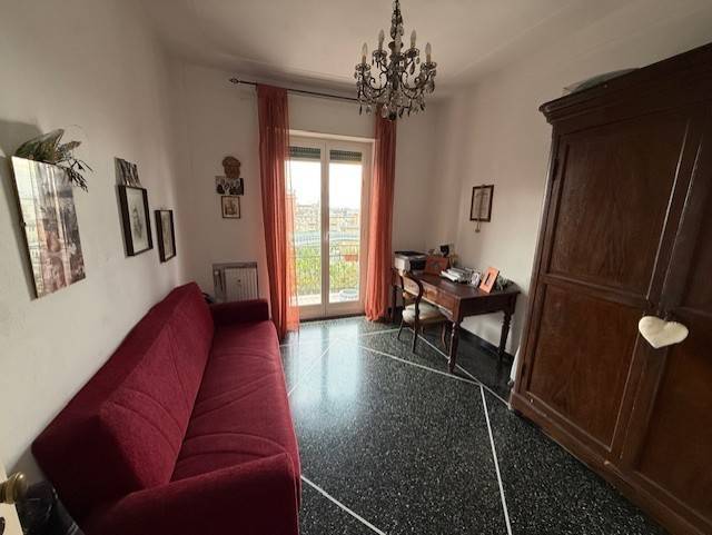 appartamento in vendita a Genova in zona Palmaro / Pra'