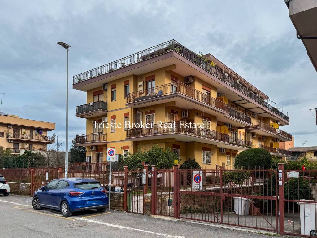 appartamento in vendita a Guidonia Montecelio in zona Setteville