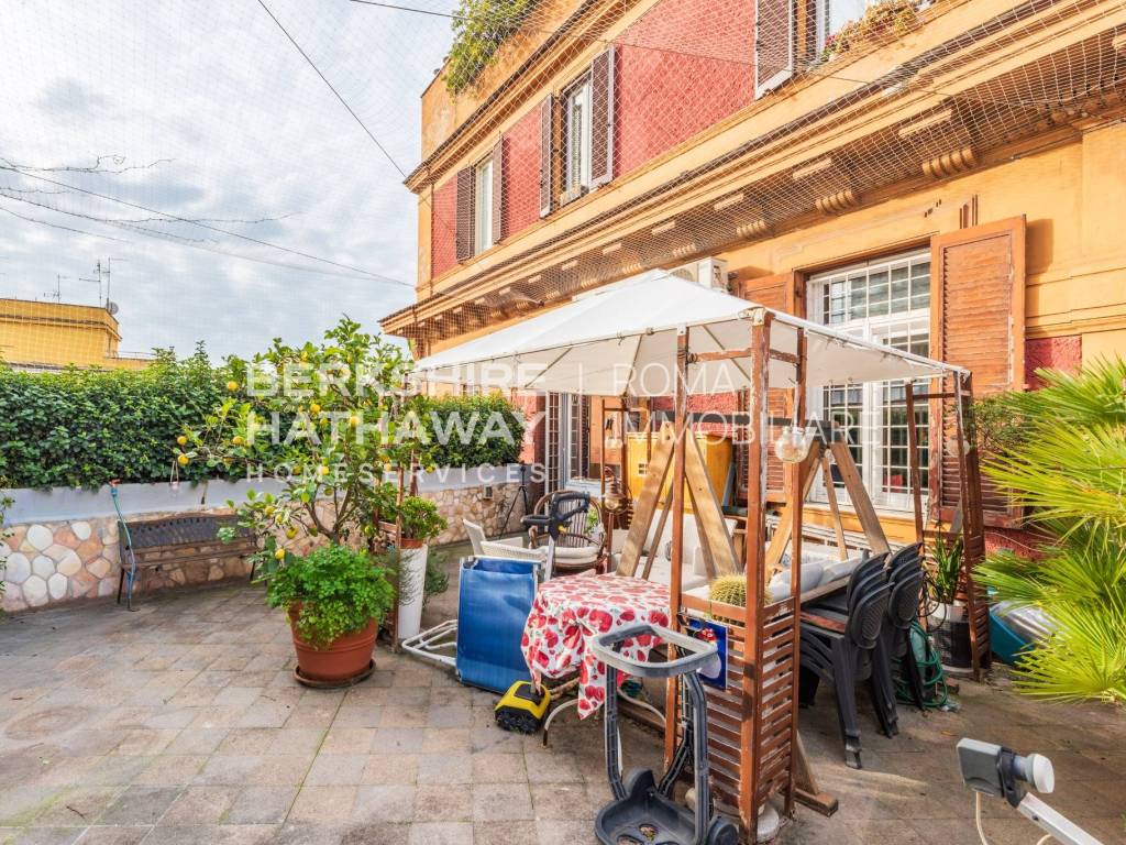 appartamento in vendita a Roma in zona Centro Storico