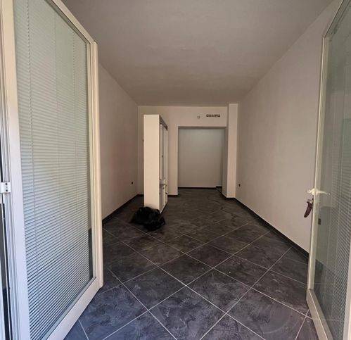 negozio in vendita a Santa Croce sull'Arno